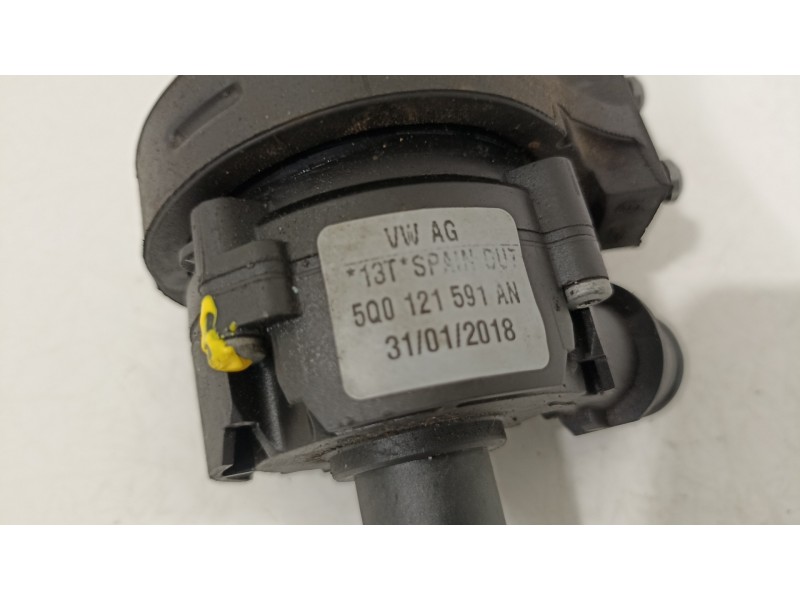 Recambio de bomba agua para seat leon (1p1) comfort limited referencia OEM IAM 5Q0121591AN  