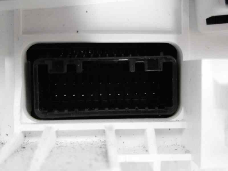Recambio de cuadro instrumentos para toyota yaris city referencia OEM IAM 838000DG40 MB2574500232 