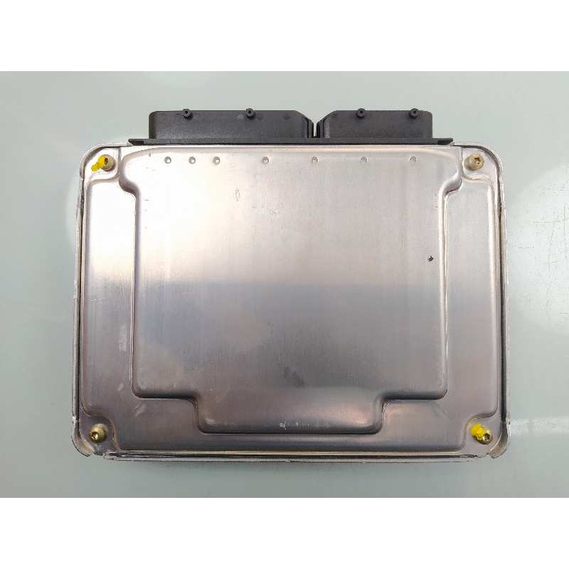 Recambio de centralita motor uce para audi a6 berlina (4b2) 2.5 tdi referencia OEM IAM 8E0907401P 0281011136 