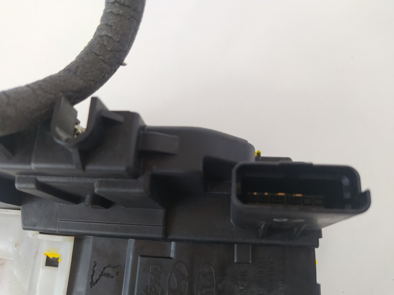 Recambio de cerradura puerta delantera derecha para hyundai i20 classic referencia OEM IAM   