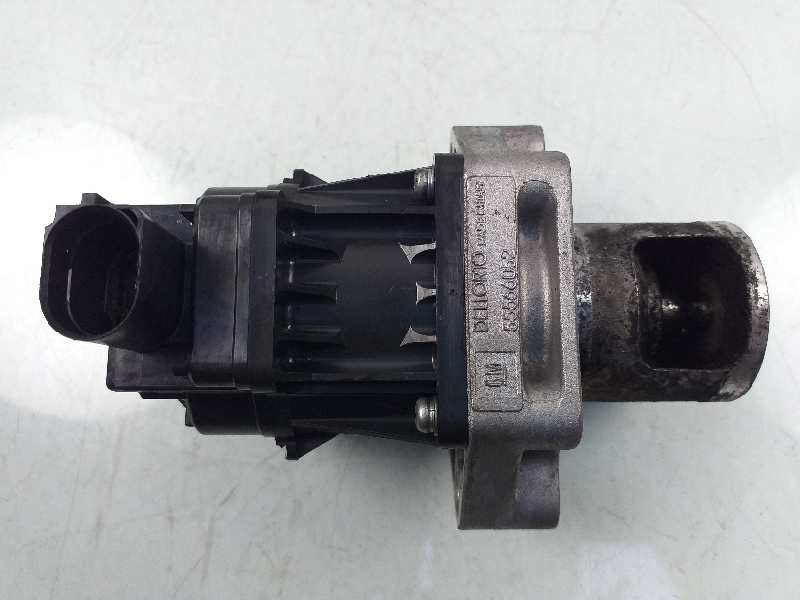 Recambio de valvula egr para opel insignia berlina sportive 4x4 referencia OEM IAM 55566052 17882 