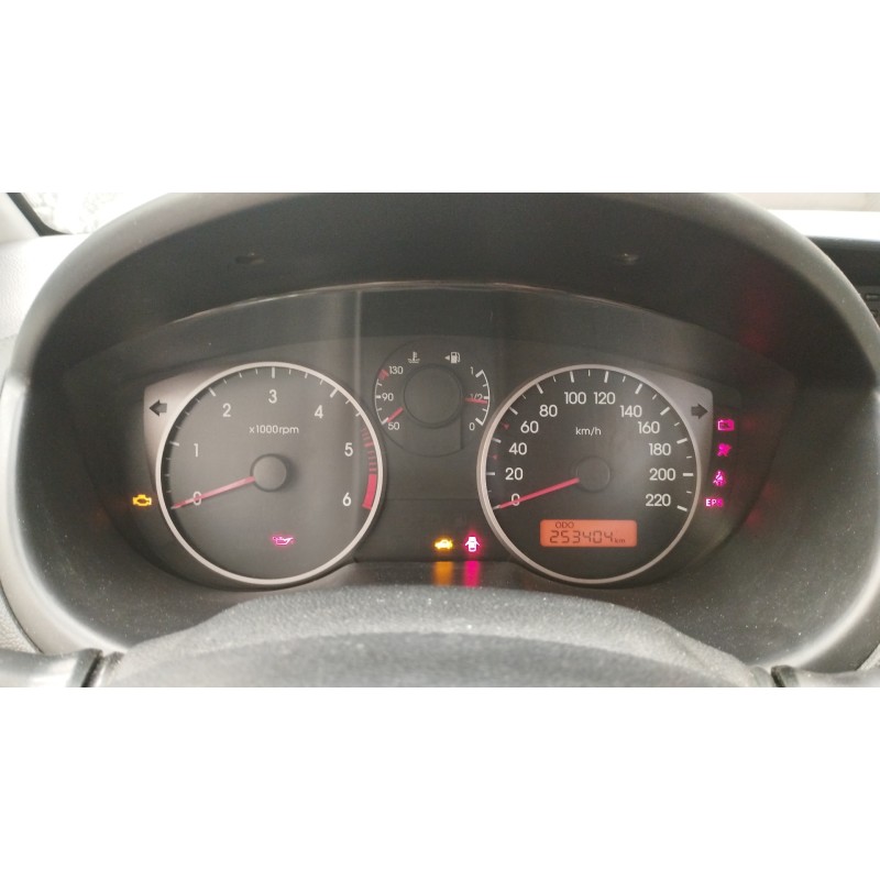 Recambio de cuadro instrumentos para hyundai i20 classic referencia OEM IAM 940031J590  