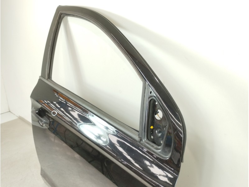 Recambio de puerta delantera derecha para hyundai i20 classic referencia OEM IAM   