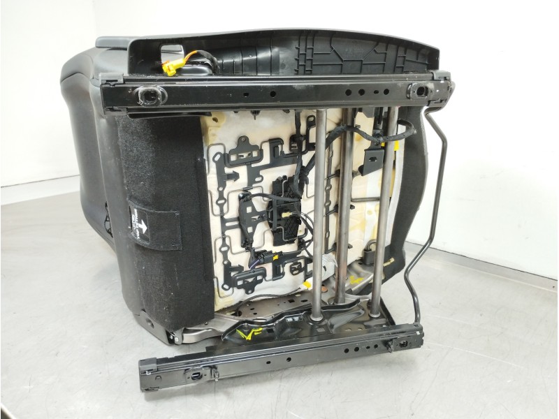 Recambio de asiento delantero derecho para peugeot 3008 allure referencia OEM IAM   