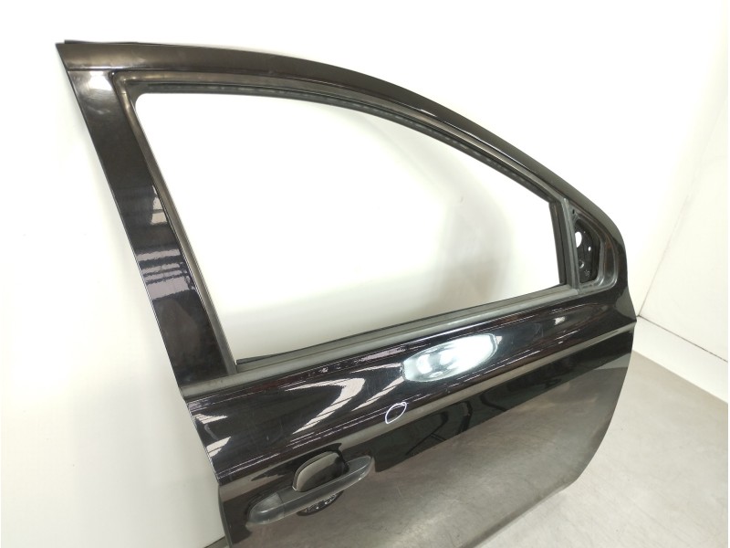 Recambio de puerta delantera derecha para hyundai i20 classic referencia OEM IAM   