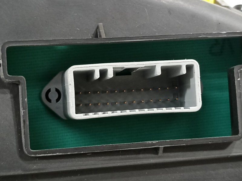Recambio de cuadro instrumentos para renault megane ii coupe/cabrio dynamique referencia OEM IAM 8200793124J  