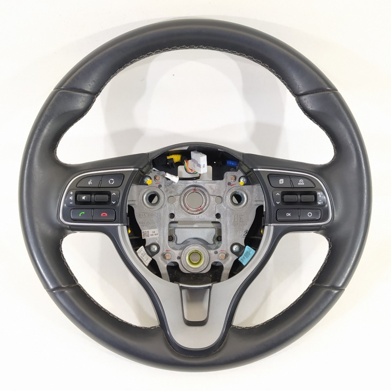 Recambio de volante para kia niro emotion plug-in hybrid referencia OEM IAM 561100500J  