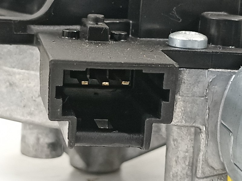 Recambio de motor limpia trasero para peugeot 3008 allure referencia OEM IAM 9811259980  