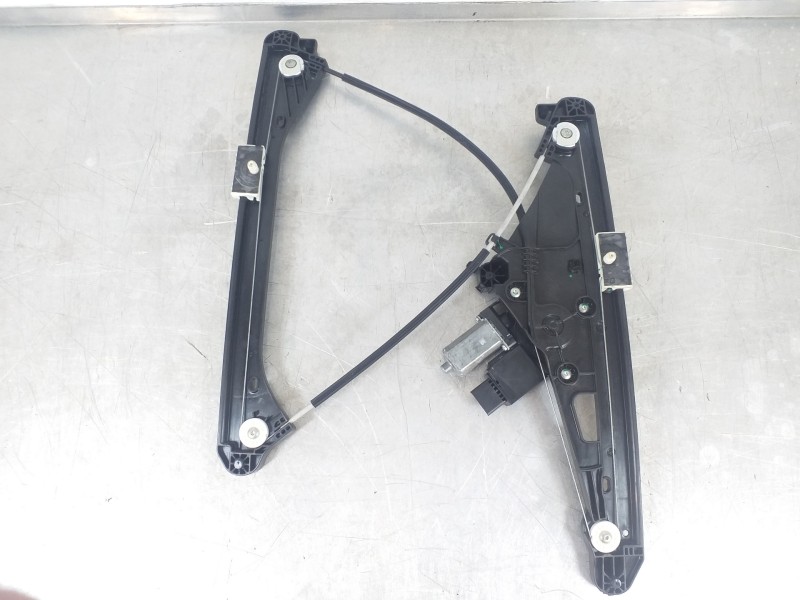 Recambio de elevalunas delantero derecho para peugeot 3008 allure referencia OEM IAM 9810488880 9811791280 