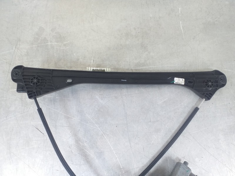 Recambio de elevalunas delantero derecho para peugeot 3008 allure referencia OEM IAM 9810488880 9811791280 