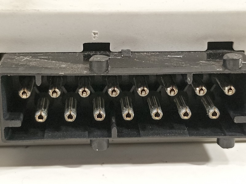Recambio de modulo electronico para bmw serie 3 berlina (e46) 320d referencia OEM IAM 61358385541  