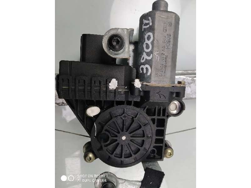 Recambio de elevalunas trasero izquierdo para ford mondeo ber. (ca2) trend referencia OEM IAM 130821773  