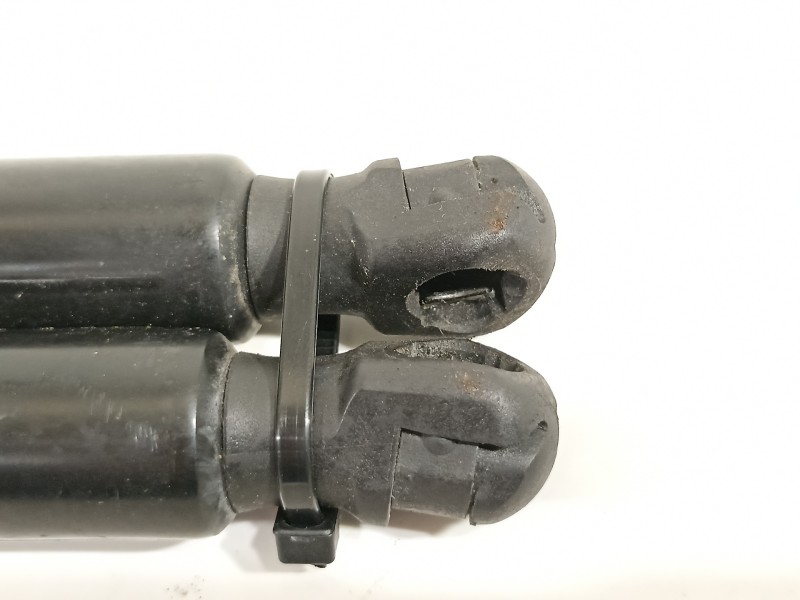 Recambio de amortiguadores maletero / porton para volkswagen golf vii lim. gte referencia OEM IAM 5G6827550C  