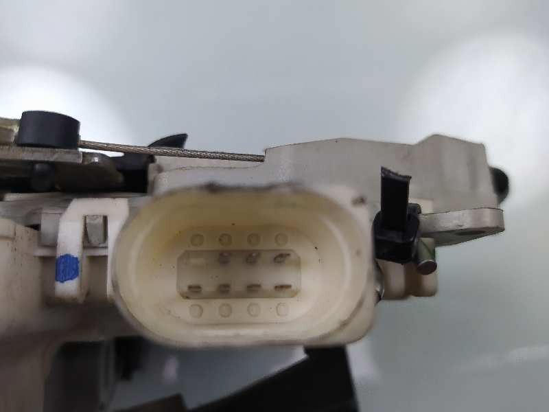 Recambio de cerradura puerta delantera izquierda para seat leon (1p1) style copa referencia OEM IAM 1P1837015B  