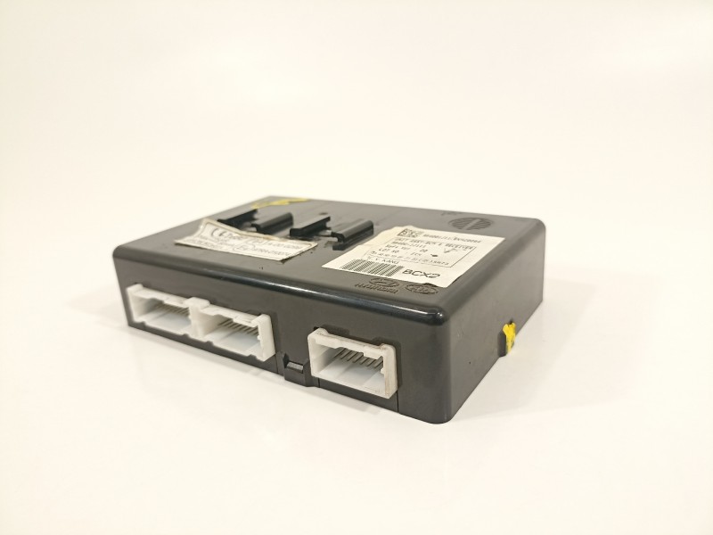 Recambio de modulo electronico para hyundai i20 classic referencia OEM IAM 954001J111  