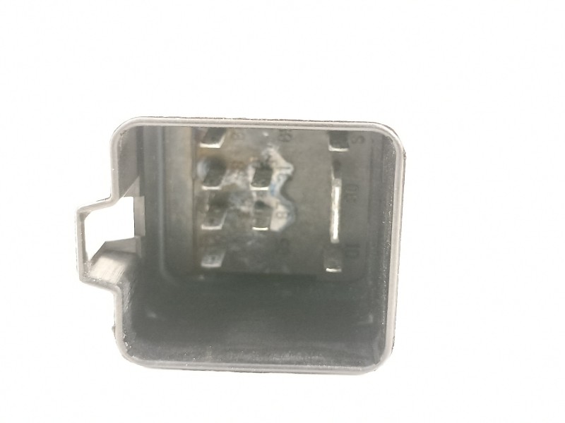 Recambio de caja precalentamiento para seat leon (1p1) style copa referencia OEM IAM 038907281D  