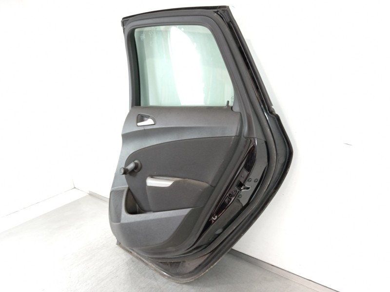 Recambio de puerta trasera derecha para opel astra j lim. enjoy referencia OEM IAM 13285611  