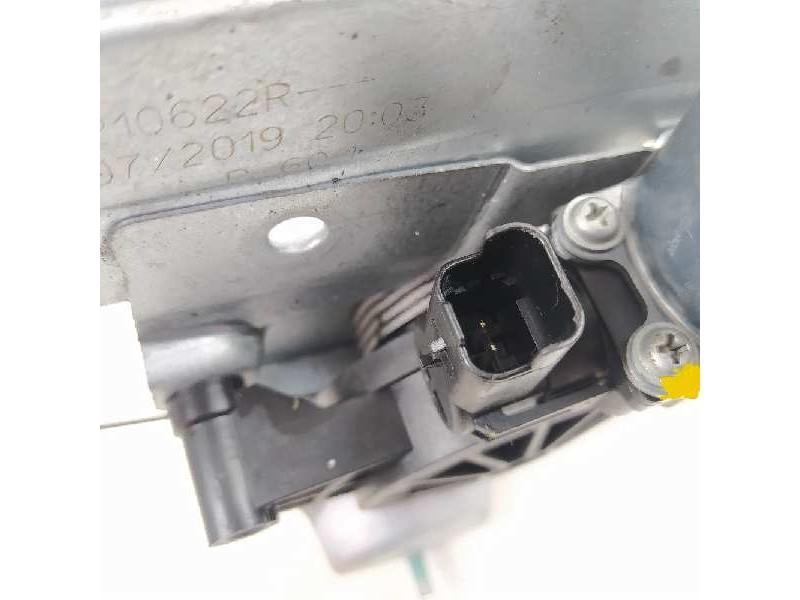 Recambio de elevalunas trasero izquierdo para dacia duster ii prestige referencia OEM IAM 827210622R  