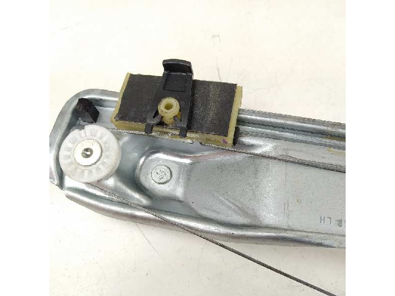Recambio de elevalunas trasero izquierdo para dacia duster ii prestige referencia OEM IAM 827210622R  
