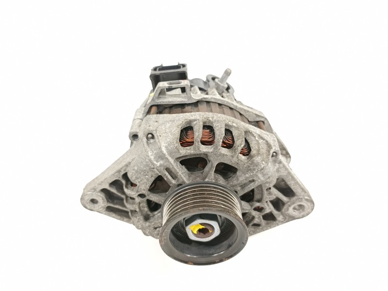 Recambio de alternador para hyundai i20 comfort referencia OEM IAM 373002B101 2655447 