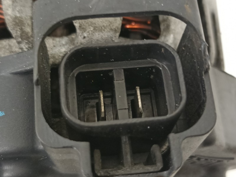 Recambio de alternador para hyundai i20 comfort referencia OEM IAM 373002B101 2655447 