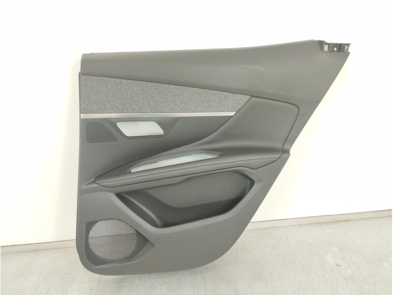 Recambio de guarnecido puerta trasera derecha para peugeot 3008 allure referencia OEM IAM 9871051627  