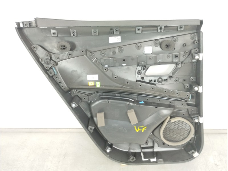 Recambio de guarnecido puerta trasera derecha para peugeot 3008 allure referencia OEM IAM 9871051627  