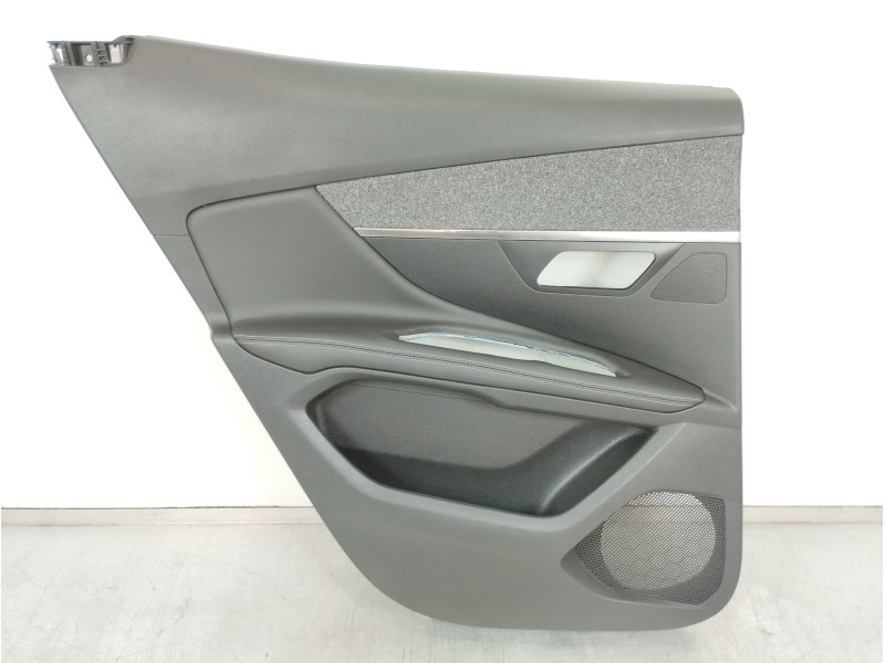 Recambio de guarnecido puerta trasera izquierda para peugeot 3008 allure referencia OEM IAM 9810516377  