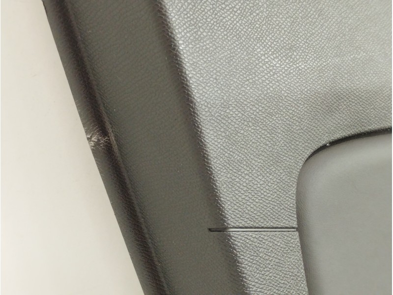 Recambio de guarnecido puerta trasera izquierda para peugeot 3008 allure referencia OEM IAM 9810516377  