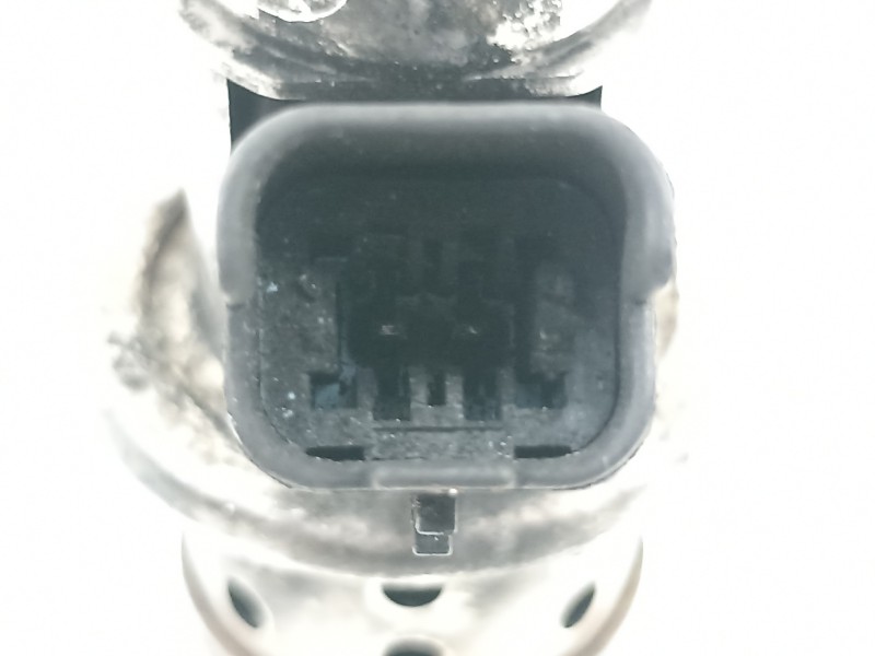 Recambio de inyector para peugeot 3008 allure referencia OEM IAM 9813930180  