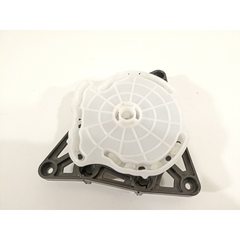 Recambio de motor apertura trampillas climatizador para kia stonic (ybcuv) platinum edition referencia OEM IAM H400730881 3H26 