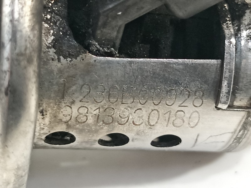 Recambio de inyector para peugeot 3008 allure referencia OEM IAM 9813930180  