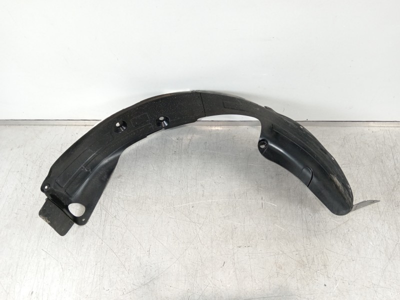 Recambio de paso rueda para kia stonic (ybcuv) platinum edition referencia OEM IAM 86821H8400  