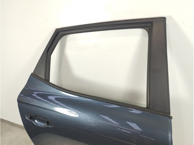 Recambio de puerta trasera derecha para seat arona xperience referencia OEM IAM 6F9833052E 6F9833312 