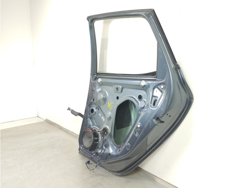 Recambio de puerta trasera derecha para seat arona xperience referencia OEM IAM 6F9833052E 6F9833312 