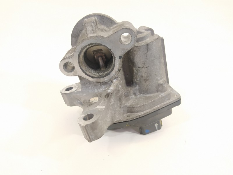 Recambio de valvula egr para renault megane iii sport tourer dynamique referencia OEM IAM 147100789R  