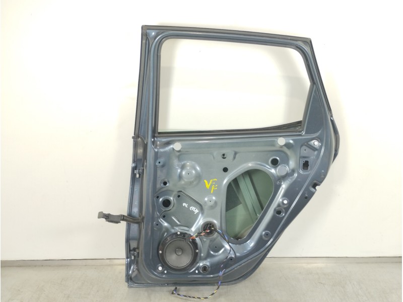Recambio de puerta trasera derecha para seat arona xperience referencia OEM IAM 6F9833052E 6F9833312 