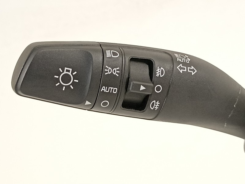 Recambio de mando luces para kia stonic (ybcuv) platinum edition referencia OEM IAM 93404D4962  