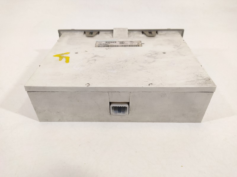 Recambio de pantalla multifuncion para nissan micra (k12e) acenta referencia OEM IAM AX607 4X57880 