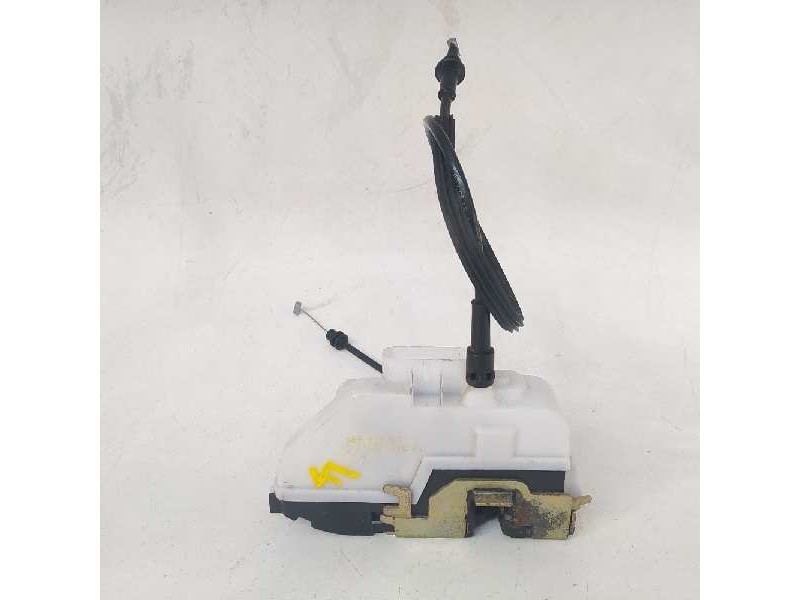 Recambio de cerradura puerta delantera izquierda para citroën c3 1.4 sx referencia OEM IAM 46982980  