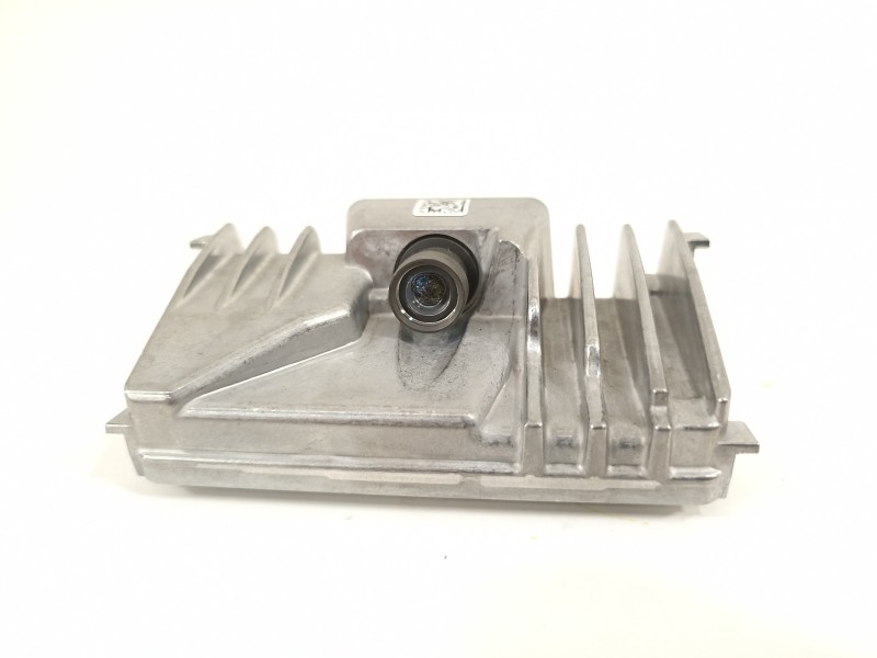 Recambio de camara para kia stonic (ybcuv) platinum edition referencia OEM IAM 99211H8050  