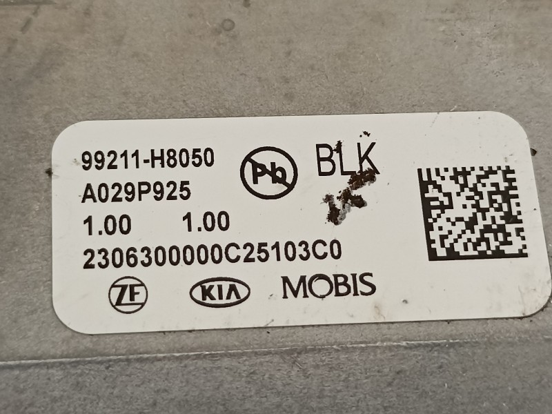 Recambio de camara para kia stonic (ybcuv) platinum edition referencia OEM IAM 99211H8050  