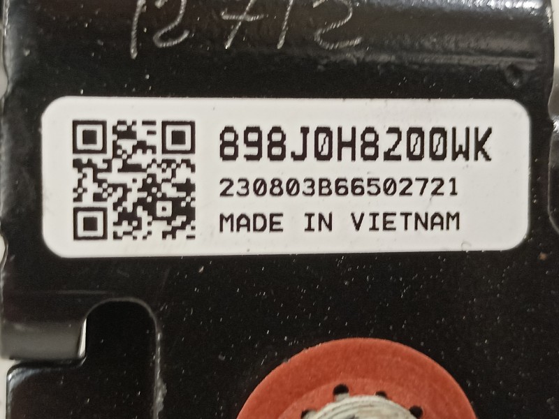 Recambio de cinturon seguridad trasero para kia stonic (ybcuv) platinum edition referencia OEM IAM 898J0H8200WK  