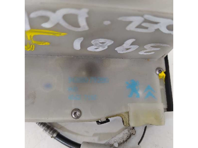 Recambio de cerradura puerta delantera derecha para peugeot 208 allure referencia OEM IAM 9688079280  