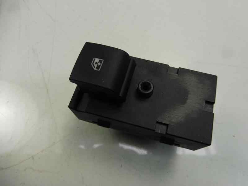 Recambio de mando elevalunas trasero izquierdo para chevrolet malibu ltz referencia OEM IAM 20933566 321521 