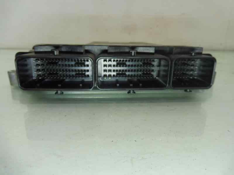 Recambio de centralita motor uce para renault clio iv business referencia OEM IAM 237102213R 0281030439 