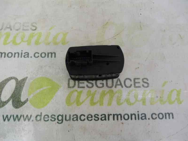 Recambio de mando elevalunas delantero izquierdo para opel corsa d cmon referencia OEM IAM 13258521 315625731 