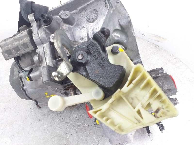 Recambio de caja cambios para peugeot 208 allure referencia OEM IAM 20DP77  
