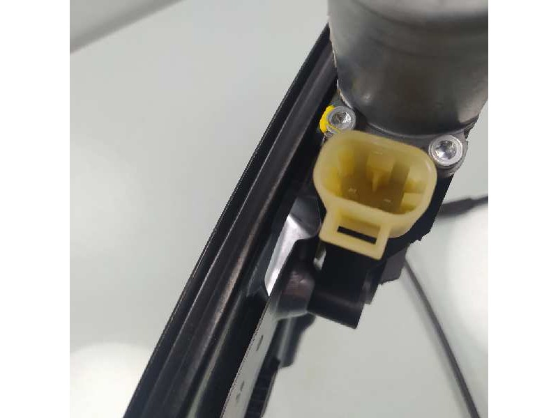 Recambio de elevalunas delantero derecho para chevrolet malibu ltz referencia OEM IAM 22826512 915368104 0130822487