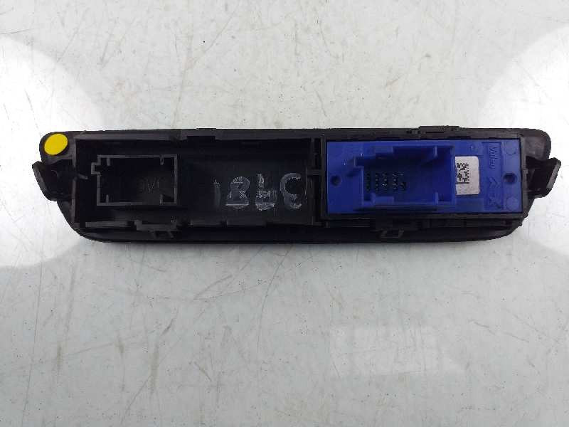 Recambio de mando multifuncion para peugeot 208 allure referencia OEM IAM 96750111ZD  